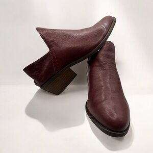 Lucky Brand Women's Red/Brick Fausst Bootie Size 9.5